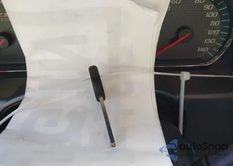 2015 Chevrolet Silverado 1500 2Lt z USA, uszkodzony, nr VIN 3GCUKREC6FG526267